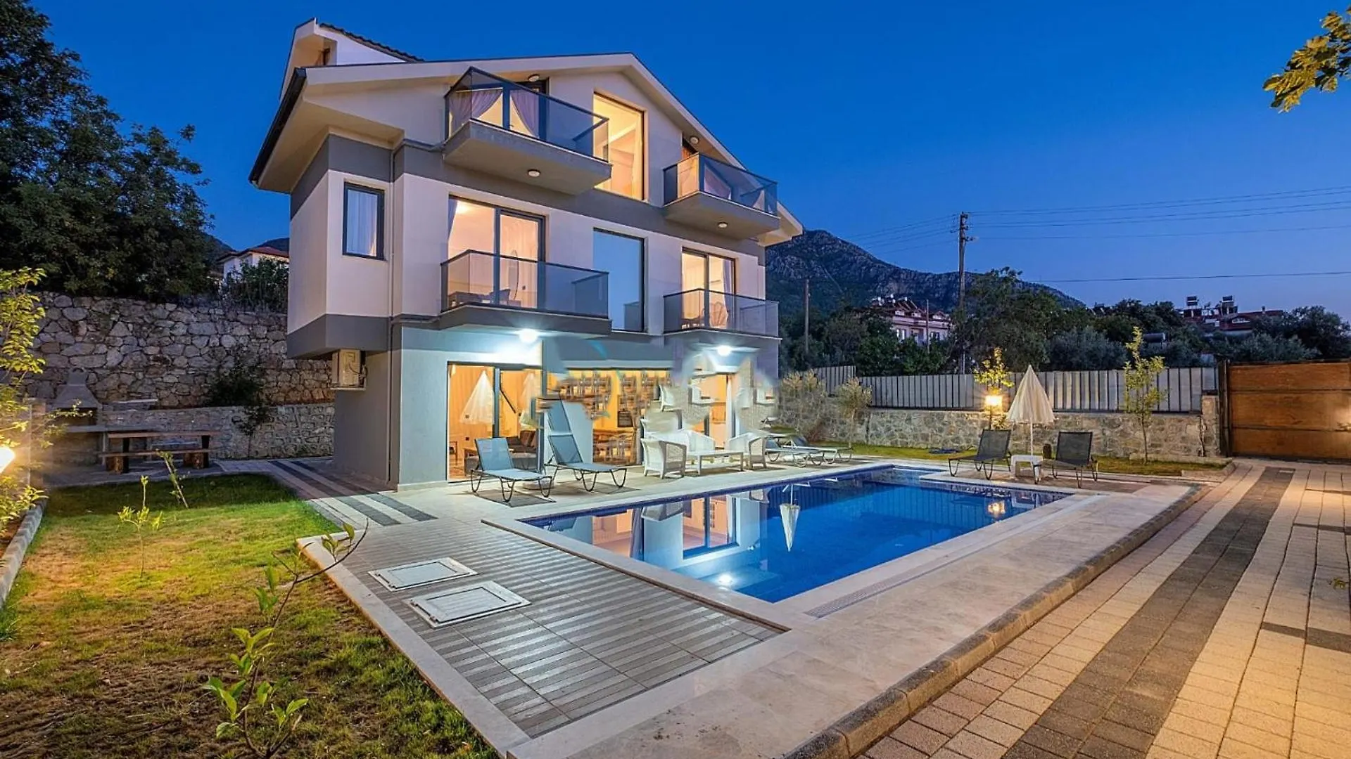 Villa Sunrise In Oludeniz, 4 Bedroom Private Pool フェティエ 0*,  トルコ